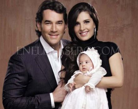 Eduardo Santamarina, felesége és gyermekük
