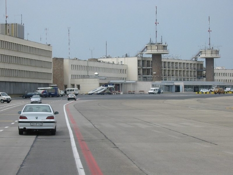 I.terminál és az előtér