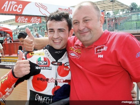 223268_Hector+Barbera+on+pole+at+Mugello+with+Team+Manager+Toth-1280x960-may31