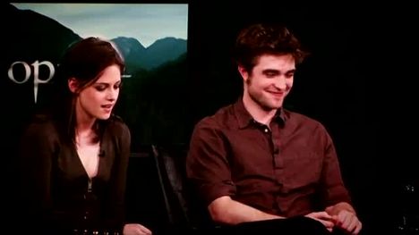exclusive_-_oprah_and_the_cast_of__the_twilight_saga-_eclipse__0340