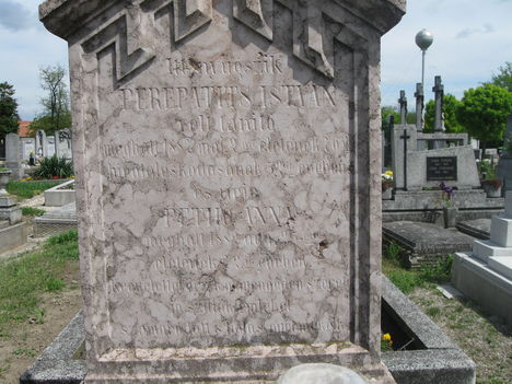 Perepatits István, egykori kónyi tanító síremléke