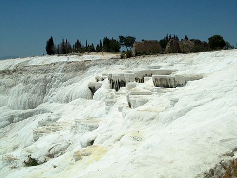 Pamukkale sós taraszos   képződményei