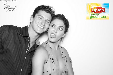 005 Session 10 - Young Hollywood Awards Photobooth