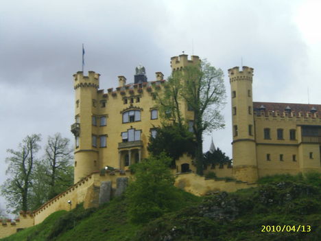 Hocheinswanghau-Svájcban egy csodás kastély.