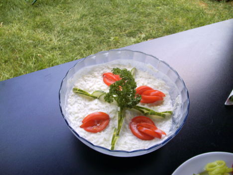 tzatziki saláta