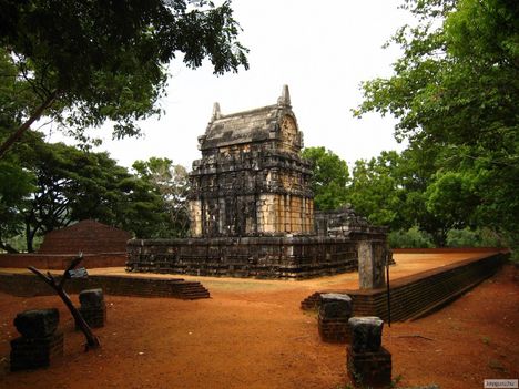 Alu_vihara_templom,_Srí_Lanka