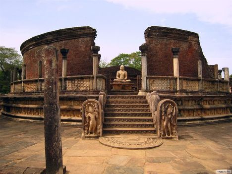 Polonnaruwa,_Srí_Lanka