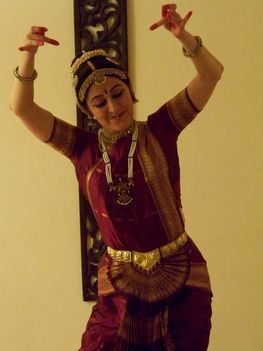 Indiai táncklub Budapest, Bittner Meenakshi Dóra