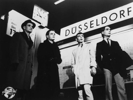 kraftwerk_promo_photo_1977_1024