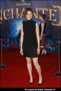 Emily Deschanel7