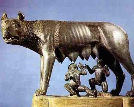 A farkas  Aeneas királyfi leszármazottai Romulus és Remus