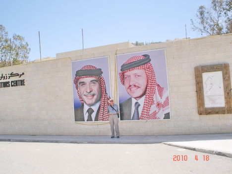 Husszein és II.Abdullah társaságában