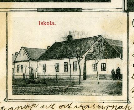 Iskola a 1900-as évek legelején(valószínűleg 1878-ban épült)