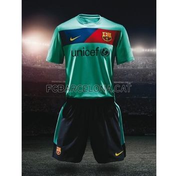 NIKE_FCBarcelona_Presskit_Info_CAT-4