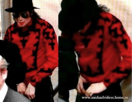 Michael-michael-jackson-11694753-600-462