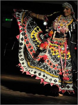Mediawave -  rádzsasztáni tánc-  bemutató és workshop