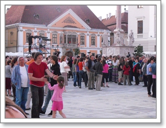 Eseményfotók egyben,Széchenyi tér nyitás, bérmálás 2010,árvízi k 282