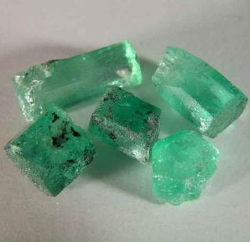 columbia-emerald-crystals_t2