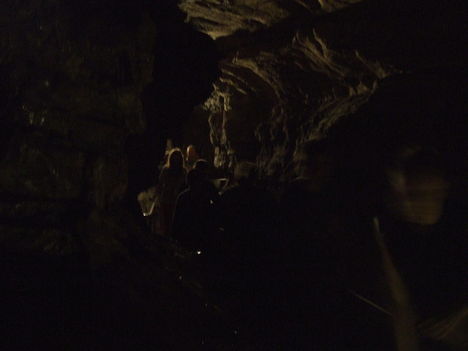 Abaligeten...cseppkőbarlangban 1