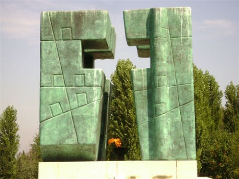 Emlékmű- Vukovár