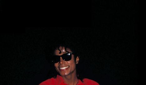 Michael-michael-jackson-12422646-828-486