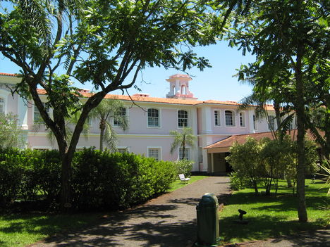 A Hotel das Cataratas a főbejárati oldalról