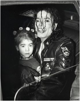 Mucho-Michael-33-michael-jackson-10846909-1116-1410