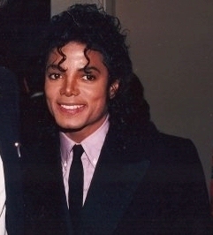 MICHAEL-JACKSON-AMAZING-michael-jackson-11977716-241-266