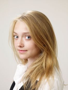 600full-dakota-fanning