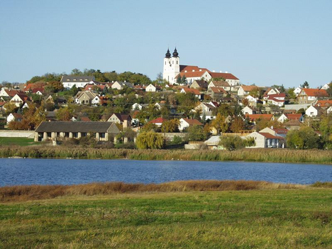 Tihany falu és Belső tó