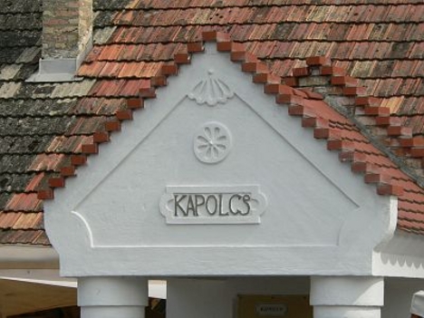 Kapolcsi homlokzat