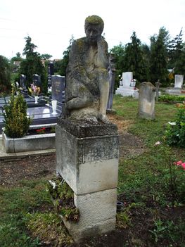 Nagy Gyula tanító síremléke