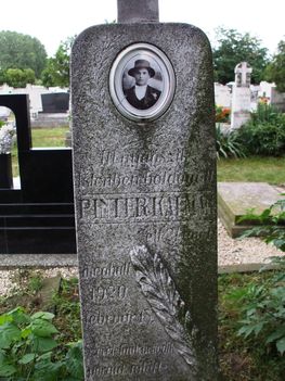 Pintér Kálmán síremléke 1920- ból