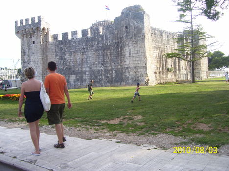 2010.Trogir