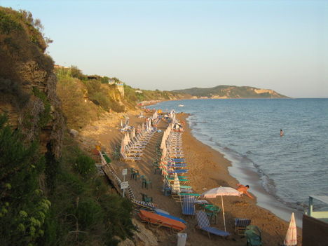 Agios Georgios strandja (délnyugaton), Korfu