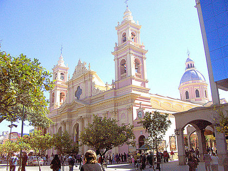 800px-Catedral_de_Salta_(552008)