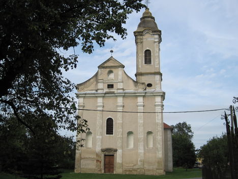 Katolikus templom Vadosfán
