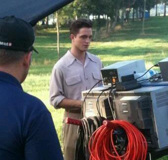 robert_pattinson_wfe_monitors