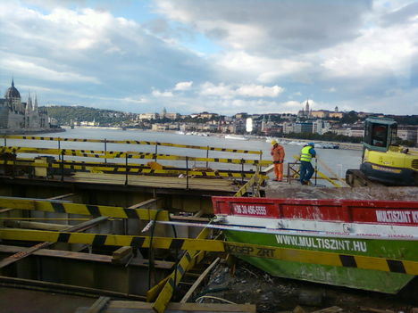 A Margit híd 2010 szeptember elején 12