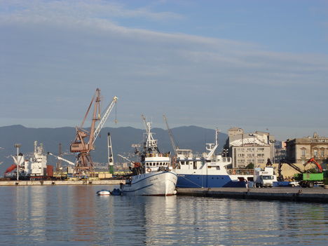Rijeka tengeri kikötője
