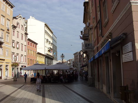 újabb részlet a sétáló utcából-Rijeka