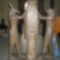 Széth és Hórusz II. Ramszesz szobrával
