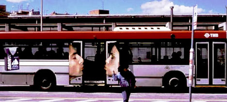 kiss bus