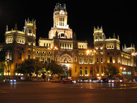 Egy középület Madridban - 2004.
