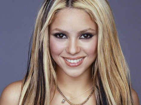 Shakira Mebarak (62)
