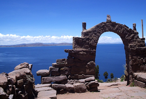 Blue Titicaca Lake ősi Indián templom