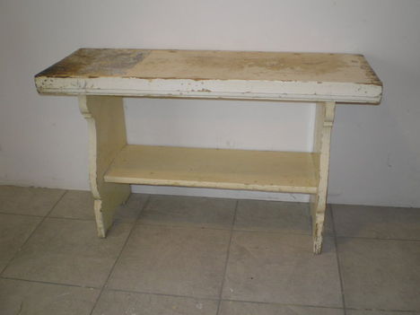 asztalka
