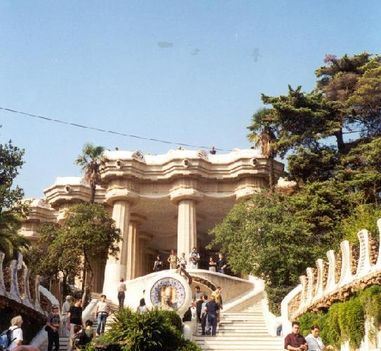 1099457-Parc_Guell-Barcelona