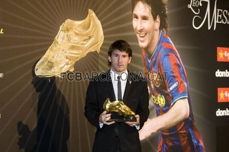 2010-09-30_BOTA_DE_ORO_MESSI_010