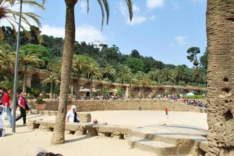 4839387-Parc_Guell-Barcelona